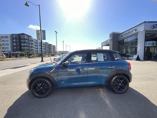 2011 MINI Cooper S Countryman Base