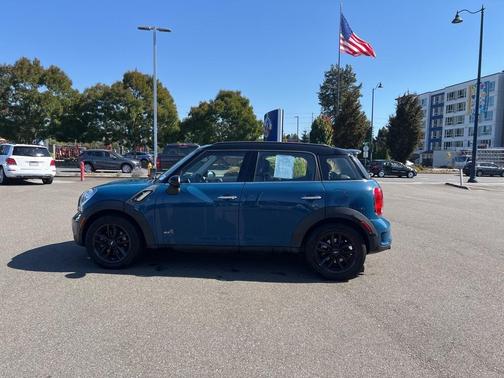 2011 MINI Cooper S Countryman Base
