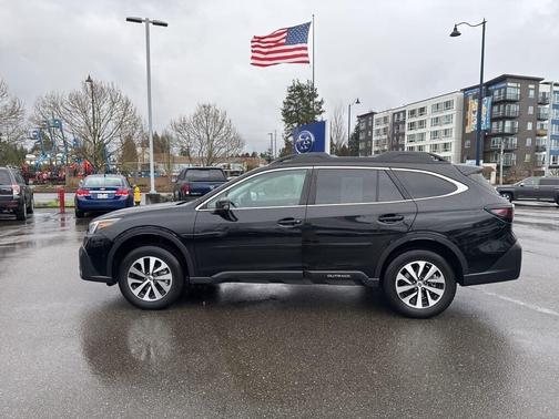 2022 Subaru Outback Premium