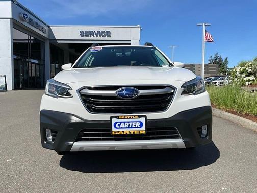 Crystal White Pearl 2022 Subaru Outback Limited XT