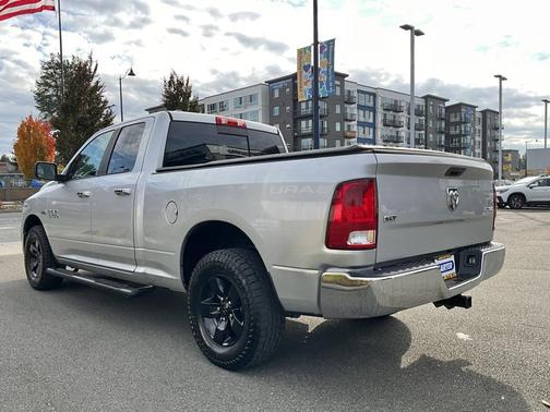 2016 RAM 1500 SLT
