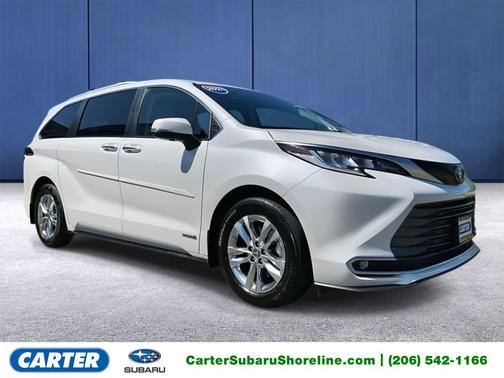 Blizzard Pearl 2021 Toyota Sienna Limited 7-Passenger