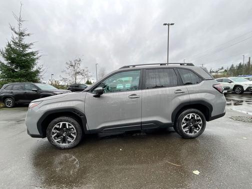 River Rock Pearl Paint 2026 Subaru Forester Premium