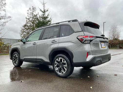 River Rock Pearl Paint 2026 Subaru Forester Premium