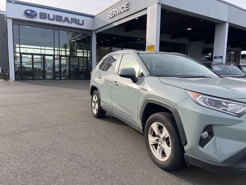 2020 Toyota RAV4 Hybrid XLE