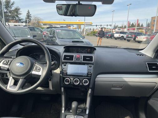 Dark Gray Metallic 2018 Subaru Forester 2.5i Premium