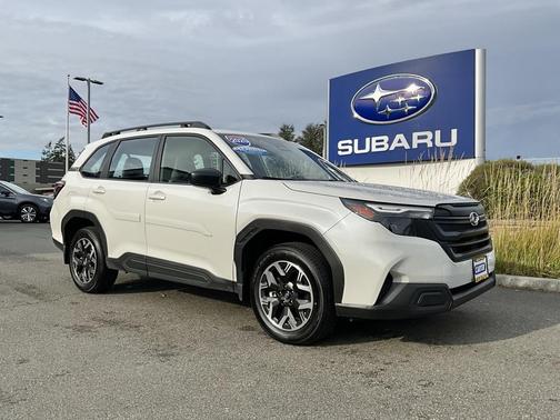 2025 Subaru Forester Base
