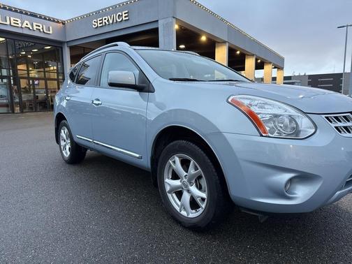 2011 Nissan Rogue SV