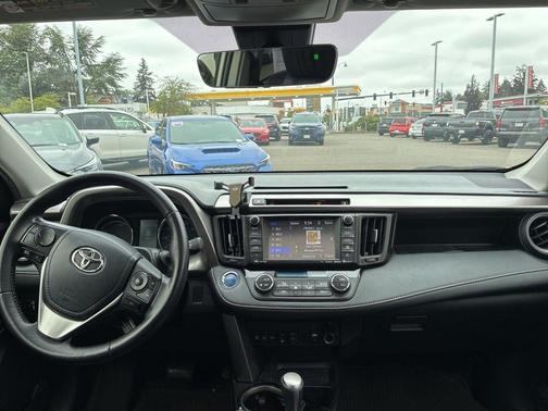 Blizzard Pearl 2016 Toyota RAV4 Hybrid Limited