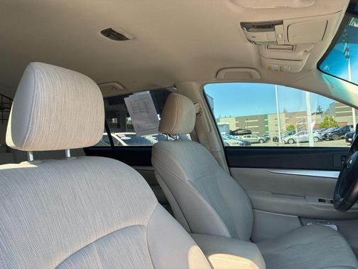 Satin White Pearl 2014 Subaru Outback 2.5i Premium