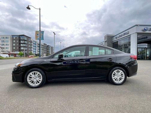 Crystal Black Silica 2017 Subaru Impreza 2.0i Premium