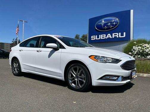 Oxford White 2017 Ford Fusion SE