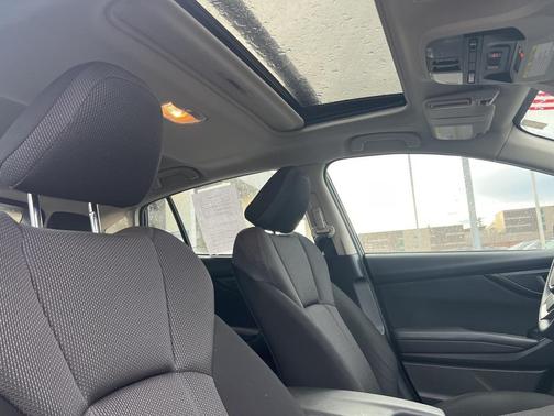 2017 Subaru Impreza 2.0i Premium