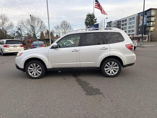 2013 Subaru Forester 2.5X Touring