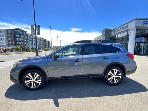 Twilight Blue Metallic 2018 Subaru Outback 2.5i Limited