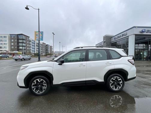 Crystal White Pearl 2025 Subaru Forester Base