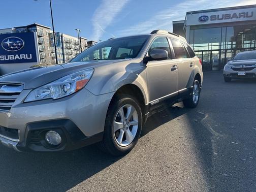 2014 Subaru Outback 3.6R Limited
