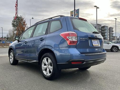 2015 Subaru Forester 2.5i