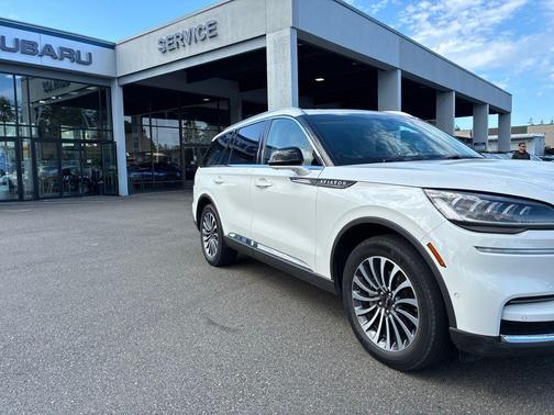 White Metallic 2022 Lincoln Aviator Reserve AWD