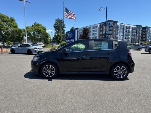 Mosaic Black Metallic 2019 Chevrolet Sonic LT