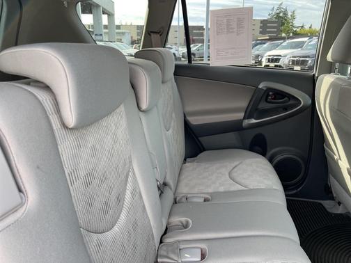 2009 Toyota RAV4 Base