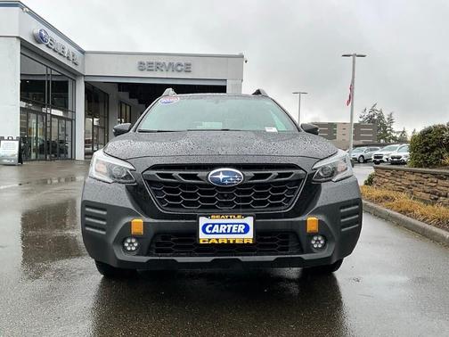 Crystal Black Silica 2022 Subaru Outback Wilderness