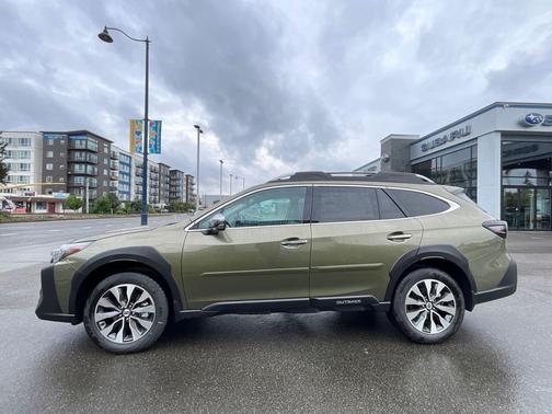 2025 Subaru Outback Touring