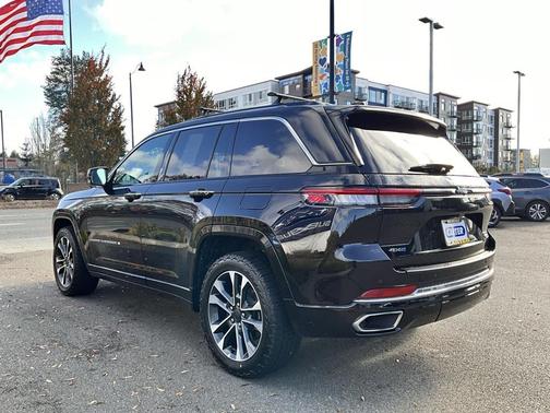 2022 Jeep Grand Cherokee 4xe Overland