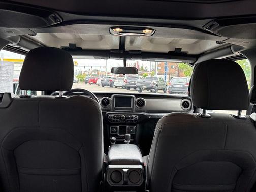 Black Clearcoat 2022 Jeep Wrangler Sport