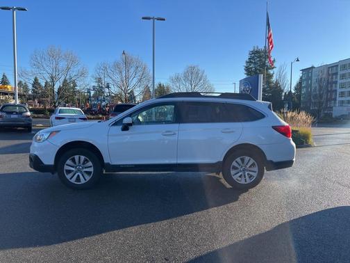 2017 Subaru Outback 2.5i Premium