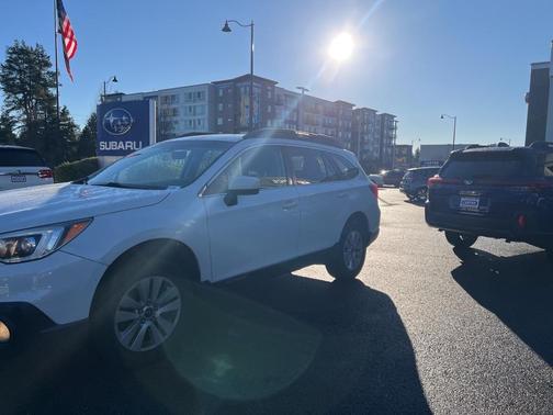 2017 Subaru Outback 2.5i Premium