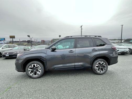 Magnetite Gray Metallic 2026 Subaru Forester Premium