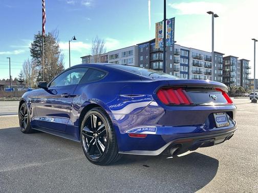 2016 Ford Mustang EcoBoost Premium