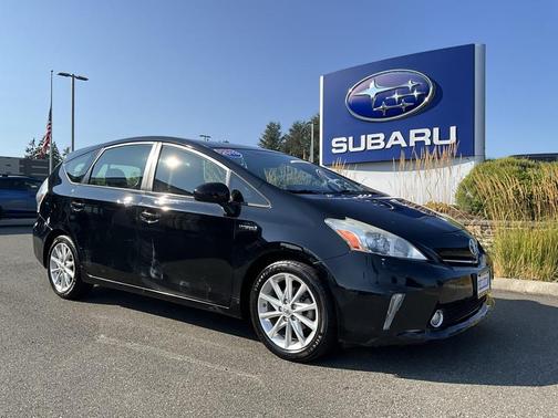 2013 Toyota Prius v Five