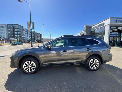 Magnetite Gray Metallic 2025 Subaru Outback Premium