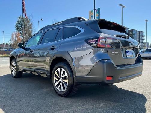 Magnetite Gray Metallic 2025 Subaru Outback Premium