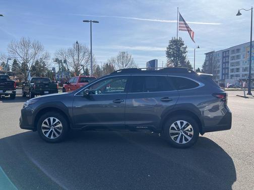 Magnetite Gray Metallic 2025 Subaru Outback Premium