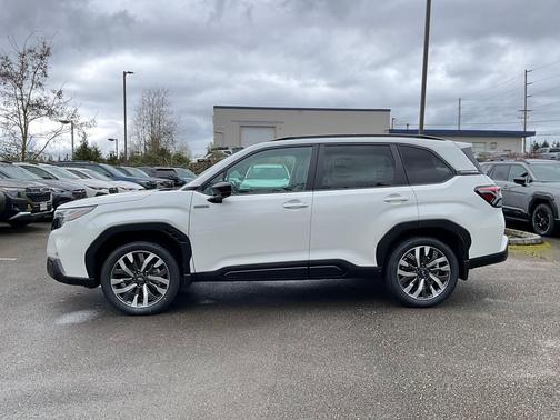 Crystal White Pearl 2026 Subaru Forester Hybrid Touring