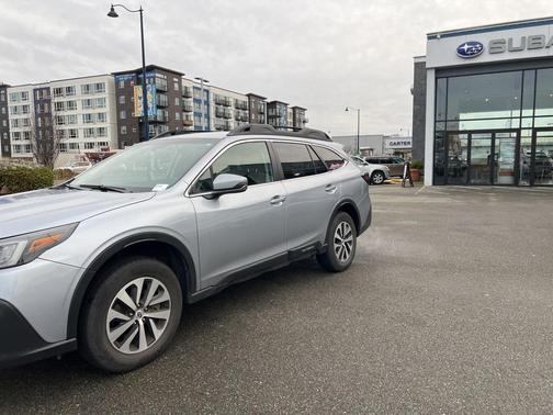 2022 Subaru Outback Premium