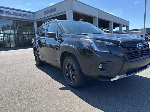 Crystal Black Silica 2023 Subaru Forester Wilderness