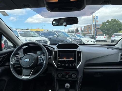 2017 Subaru Impreza 2.0i