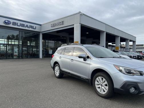 2018 Subaru Outback 2.5i Premium