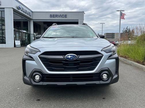 Ice Silver Metallic 2025 Subaru Outback Premium