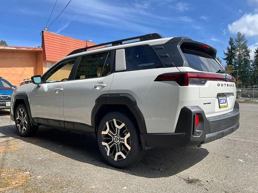 Crystal White Pearl 2026 Subaru Outback Touring XT