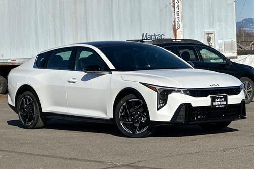 2025 Kia K4 GT-Line