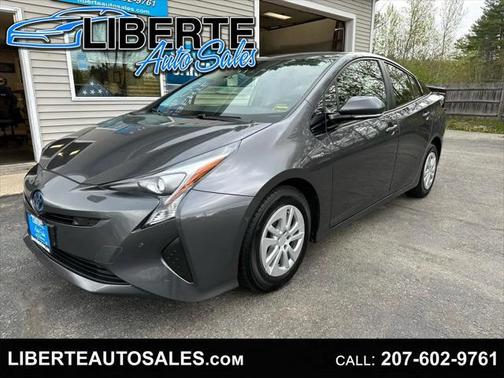 2018 Toyota Prius Three Touring