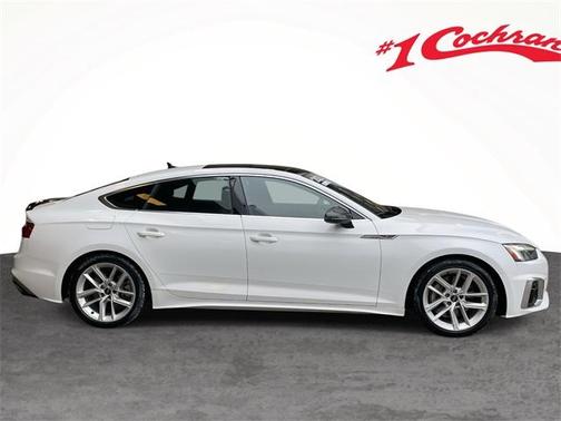 2023 Audi Q7 55 Premium Plus