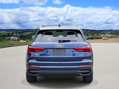 2025 Audi Q3 45 S line Premium