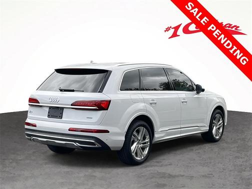 2021 Audi Q7 55 Premium Plus