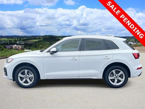 2024 Audi Q5 40 Premium